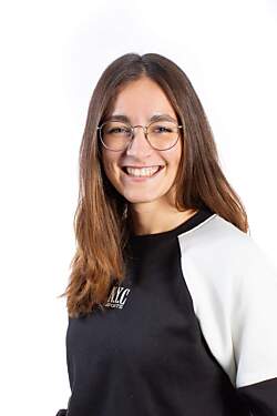 Porträt Sara Lauterer