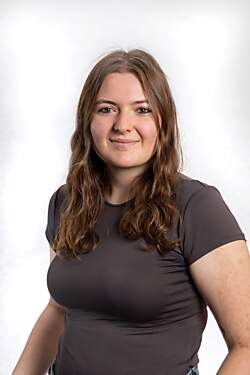 Porträt Nadine Schweitzer